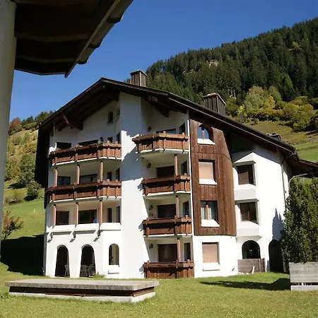 Apartment Cadras *