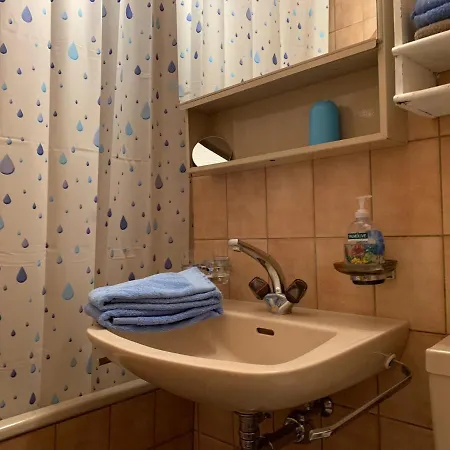 Cadras Apartman Tinzen